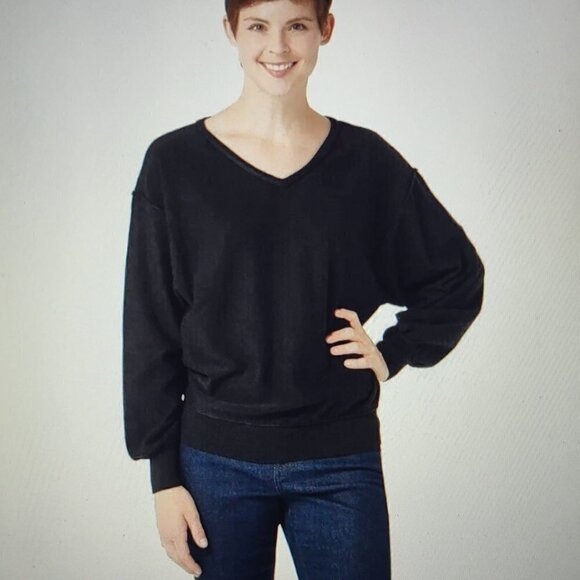 NYDJ Sweaters - NYDJ Dolman long Sleeve V-neck Black Sweater Size OX NWT